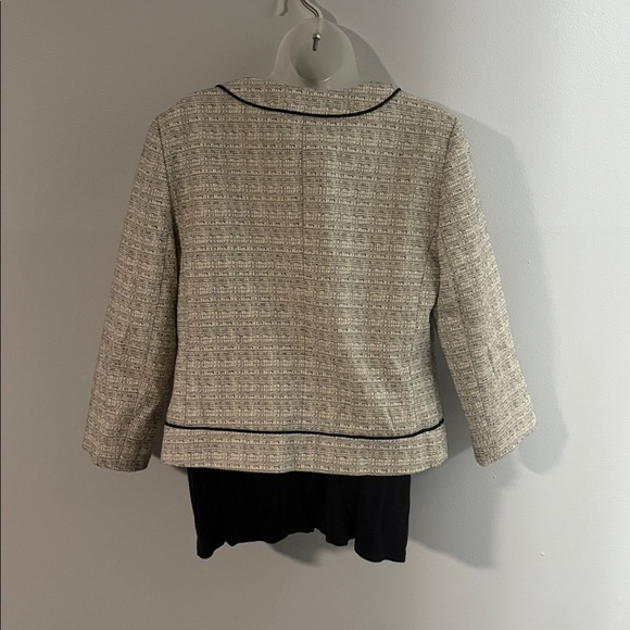 Ann Taylor • Tweed Blazer Jacket - Picture 2 of 6